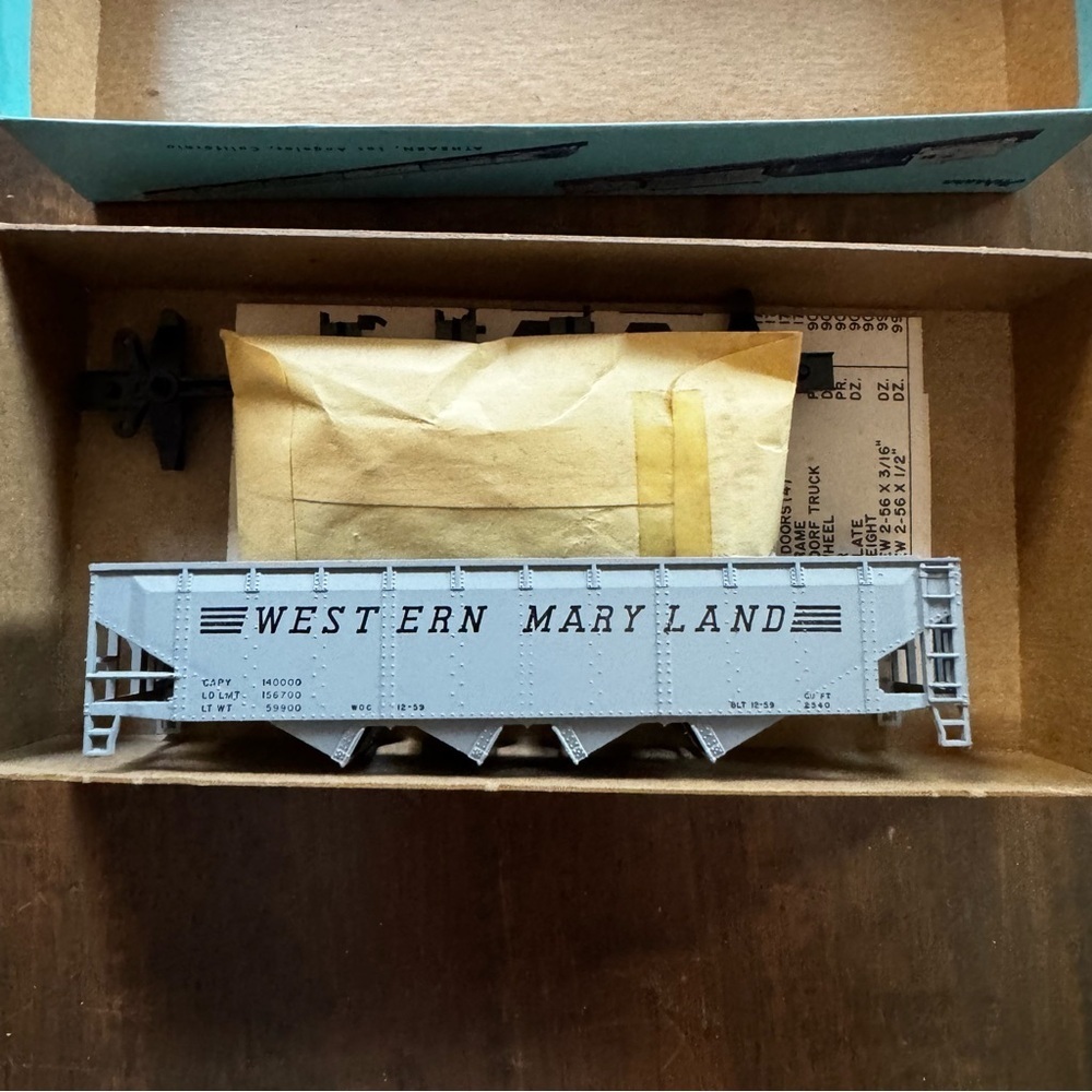 ATHEARN-#1757-WESTERN MARYLAND-4-BAY HOPPER CAR-BUILT KIT-LOT B-HO SCALE